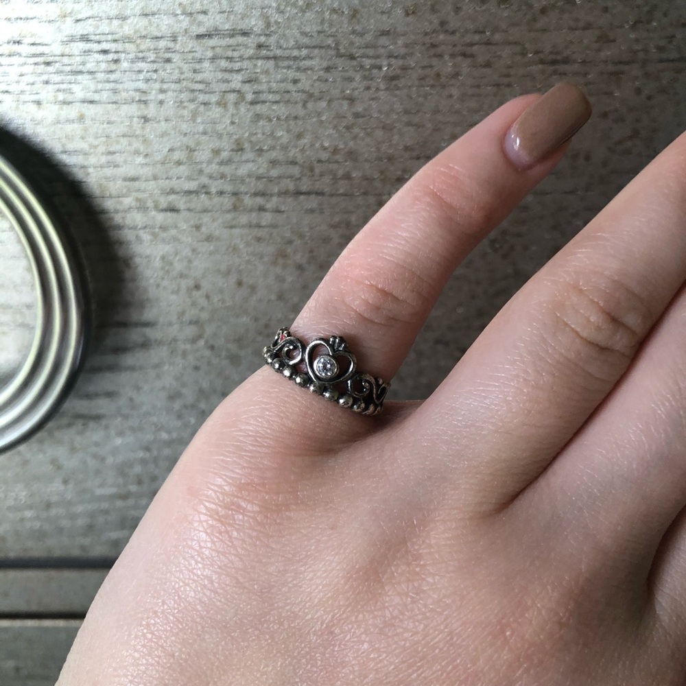 Pandora Crown Ring - Picture 2 of 3